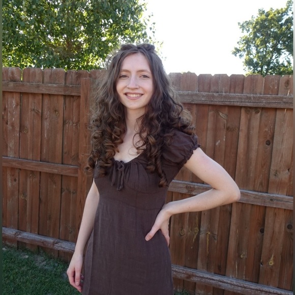 Meet your Posher, Nikki - Picture 1 of 1